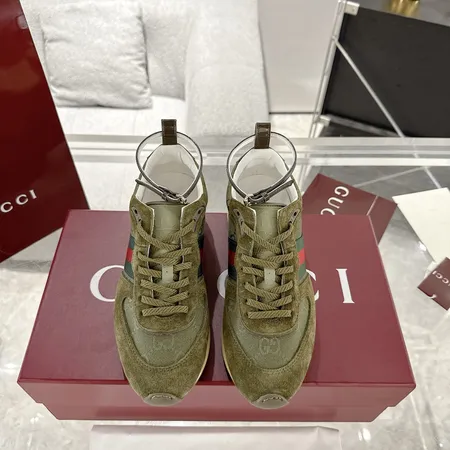 グッチ スニーカー