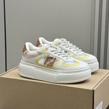 フェンディ カジュアルシューズ