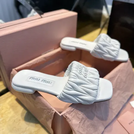 ミュウミュウ スリッパ