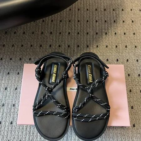 ミュウミュウ サンダル