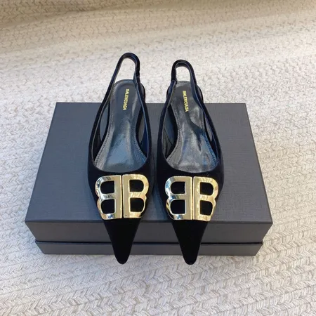 バレンシアガ サンダル