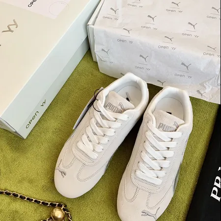 プーマ カジュアルシューズ