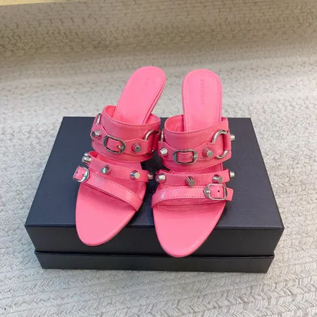 バレンシアガ サンダル