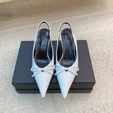 バレンシアガ サンダル