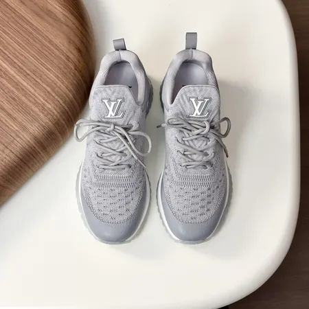 ルイヴィトン スニーカー