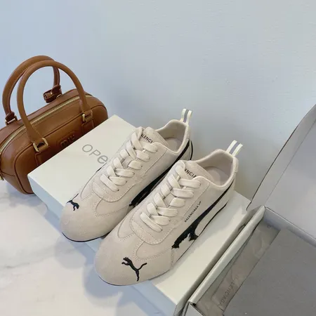 プーマ カジュアルシューズ