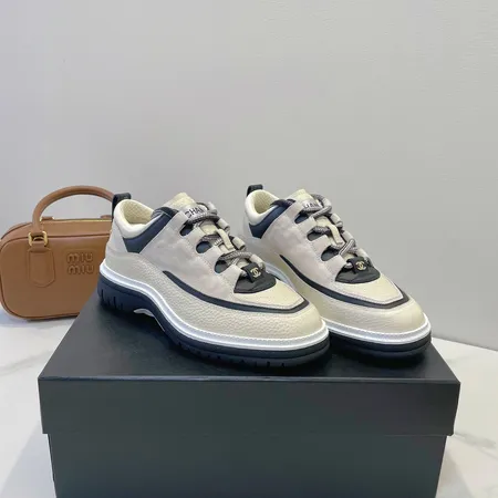 シャネル スニーカー