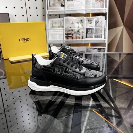 フェンディ スニーカー