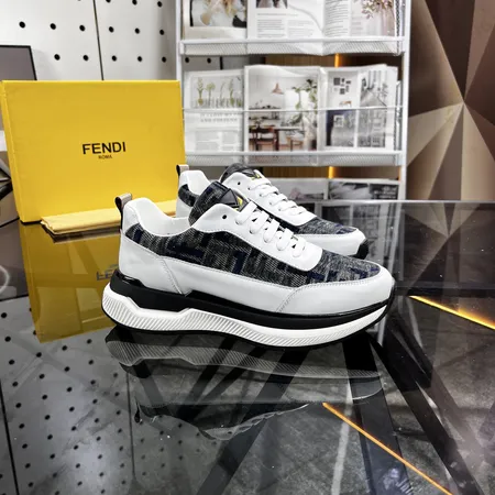 フェンディ スニーカー
