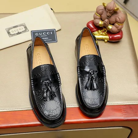 グッチ ビジネスシューズ
