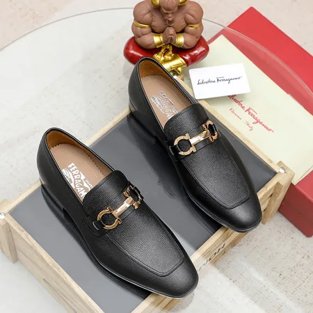 フェラガモ ビジネスシューズ