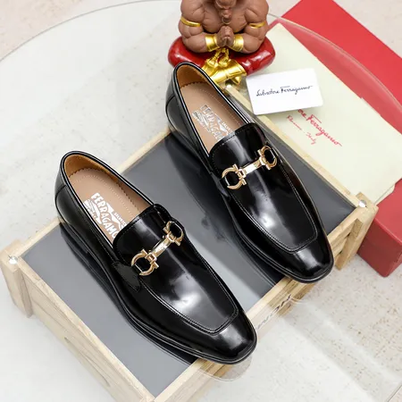 フェラガモ ビジネスシューズ