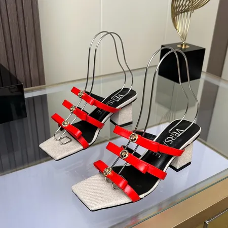 ヴェルサーチ サンダル