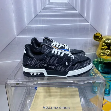 ルイヴィトン カジュアルシューズ