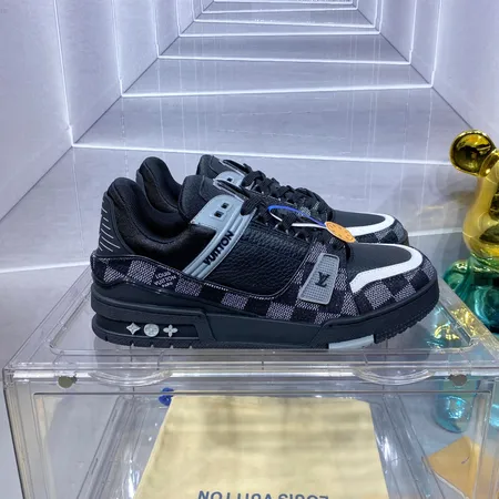 ルイヴィトン カジュアルシューズ