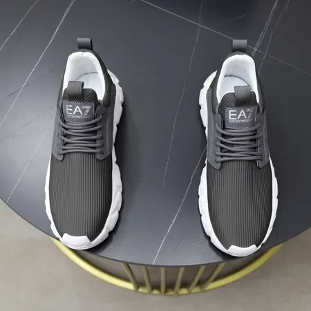 アルマーニ スニーカー