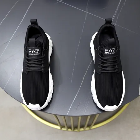 アルマーニ スニーカー