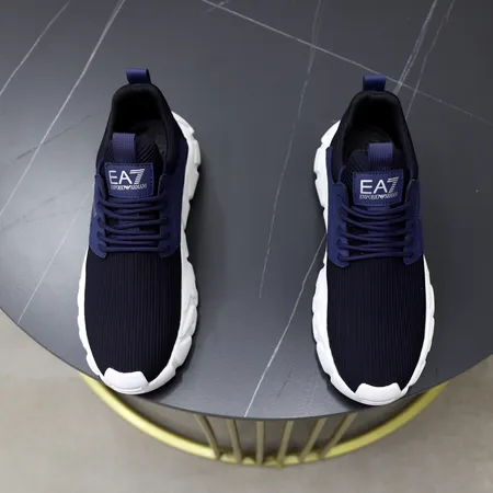 アルマーニ スニーカー