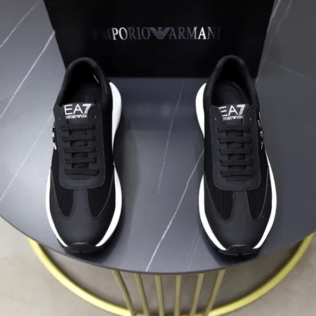 アルマーニ スニーカー