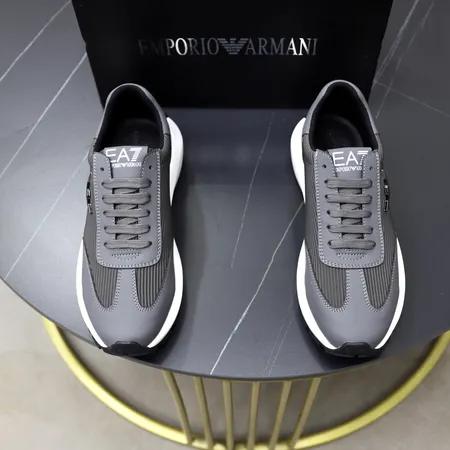 アルマーニ スニーカー