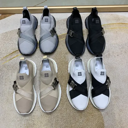 ジバンシィ スニーカー