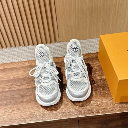 ルイヴィトン スニーカー