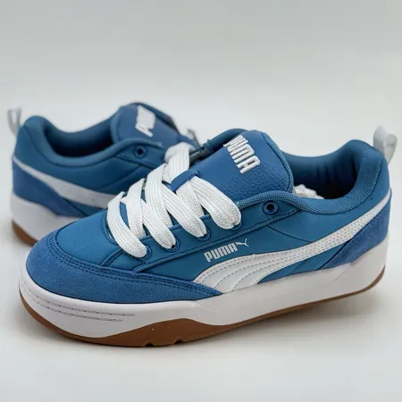 プーマ カジュアルシューズ