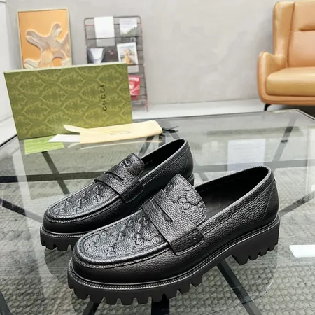 グッチ ビジネスシューズ