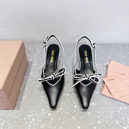 ミュウミュウ サンダル