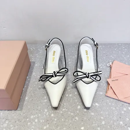 ミュウミュウ サンダル