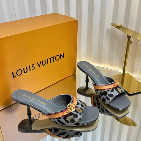 ルイヴィトン サンダル