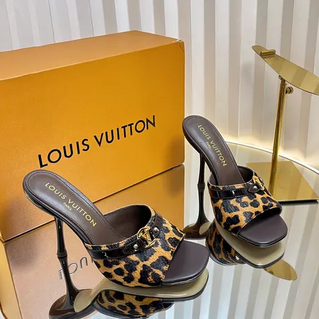 ルイヴィトン サンダル