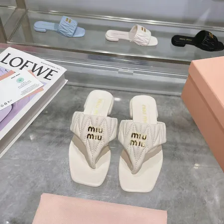 ミュウミュウ スリッパ