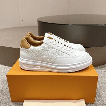 ルイヴィトン カジュアルシューズ