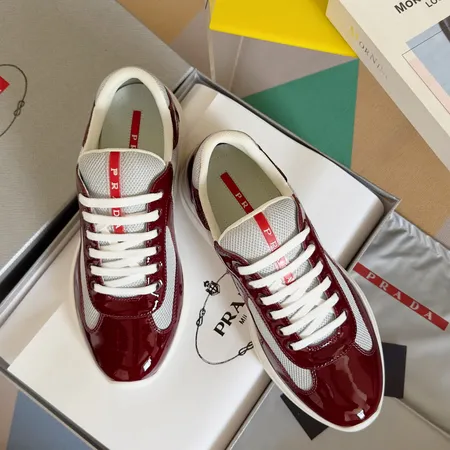 プラダ スニーカー