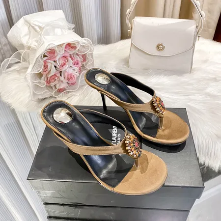 イブサンローラン サンダル