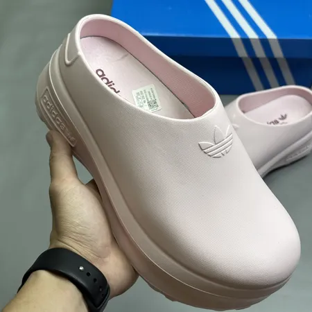 アディダス スリッパ