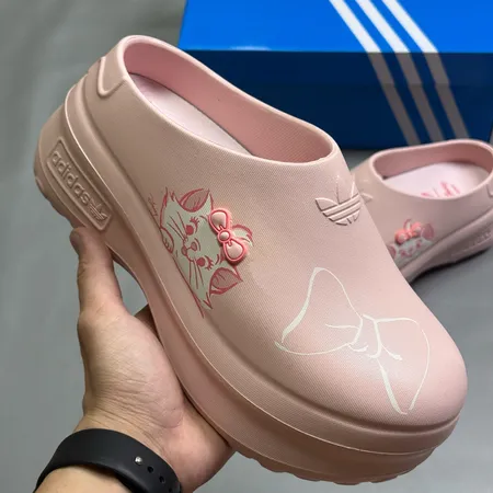 アディダス スリッパ