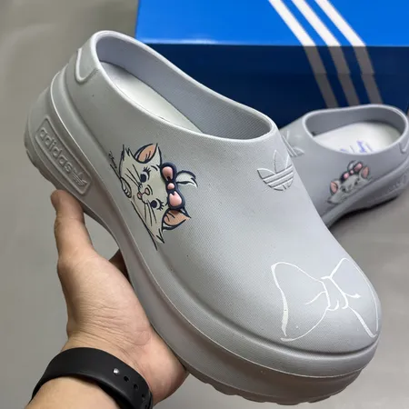 アディダス スリッパ