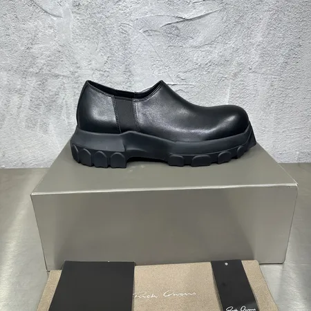 バレンシアガ ビジネスシューズ