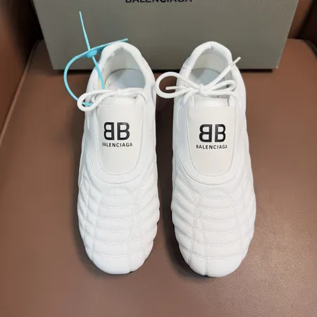 バレンシアガ カジュアルシューズ