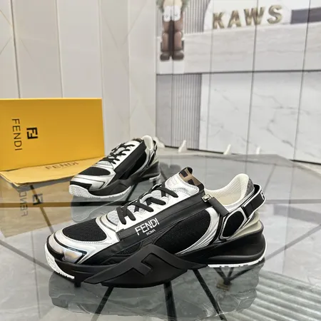 フェンディ スニーカー