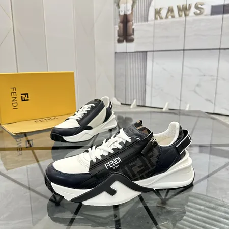 フェンディ スニーカー