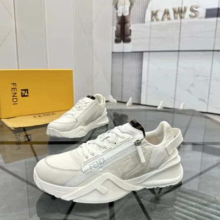 フェンディ スニーカー