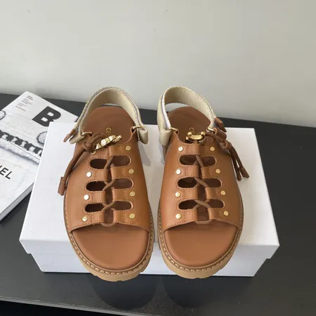 セリーヌ サンダル