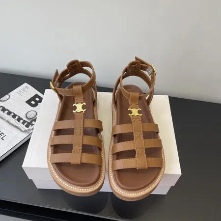 セリーヌ サンダル