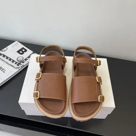 セリーヌ サンダル