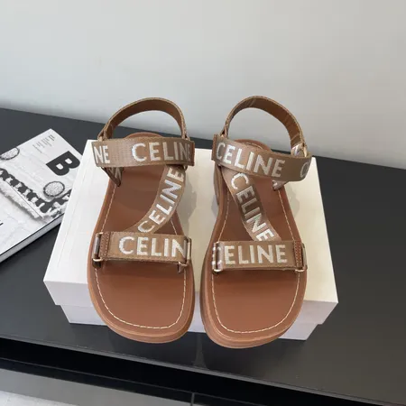 セリーヌ サンダル
