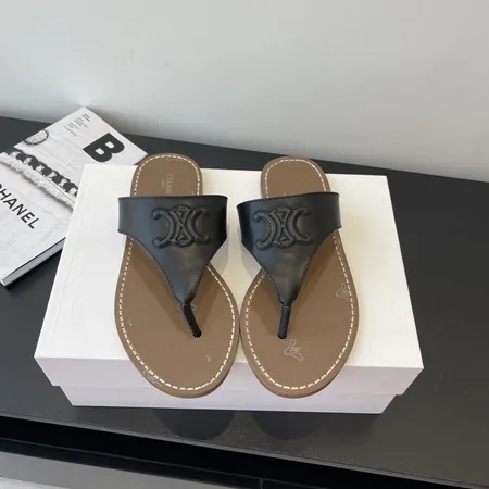 セリーヌ スリッパ