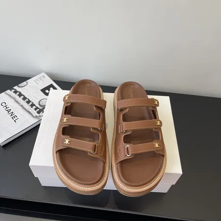 セリーヌ スリッパ